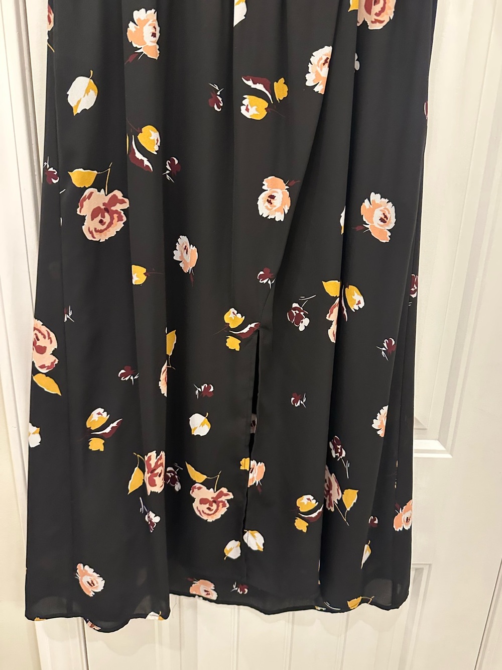 1. State Black Floral V-Neck Midi Dress M - Picture 4 of 10